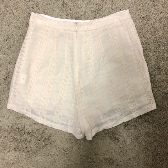 Cream Linen look/ Cotton Shorts with embroidery! - Picture 2 of 3
